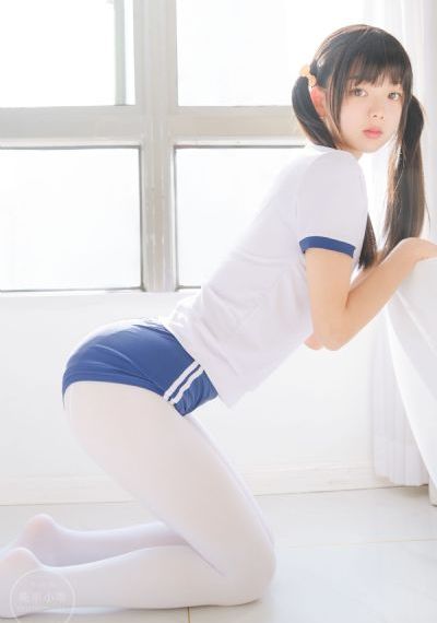 免费观看紧身裙女教师_BD韩语免费观看视频