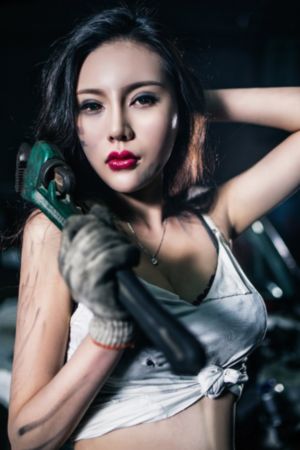 把笔放在下面写字不能掉_BD英语免费观看视频