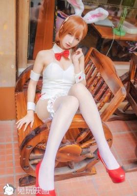 坐着震动器啊公交车坐最后一排_1080P最新电影在线观看